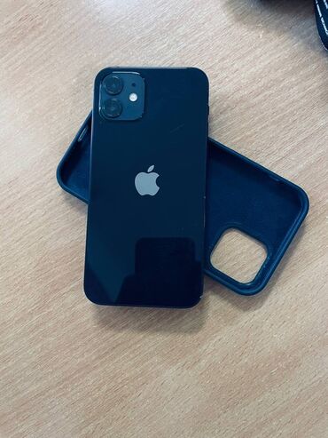 Apple iPhone: IPhone 12, Б/у, 256 ГБ, Черный, Чехол
