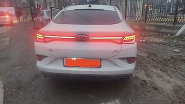 JAC: JAC : 2023 г., 1.5 л, Автомат, Бензин, Лифтбек — 3