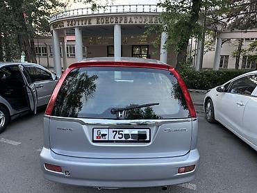 forester 2005: Honda Stream: 2001 г., 1.7 л, Механика, Бензин, Минивэн — 3