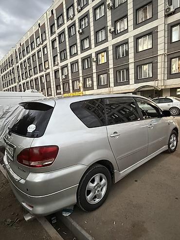 devo tiko: Toyota Ipsum: 2001 г., 2.4 л, Автомат, Бензин, Минивэн — 4