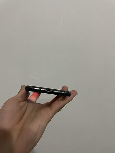 Apple iPhone: IPhone 11 Pro Max, 512 ГБ, Черный, Чехол, 72 % — 4