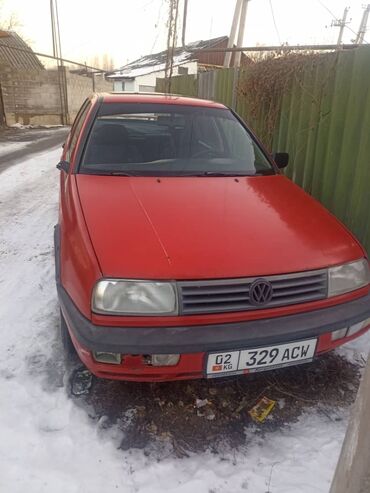 Volkswagen: Volkswagen Vento: 1992 г., 1.8 л, Механика, Бензин, Седан