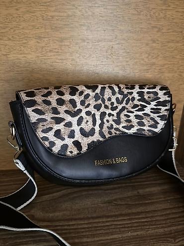 mini çanta: Leopar naxışlı çiyin çantası - Model: “FASHION & BAGS” yazılı — 1