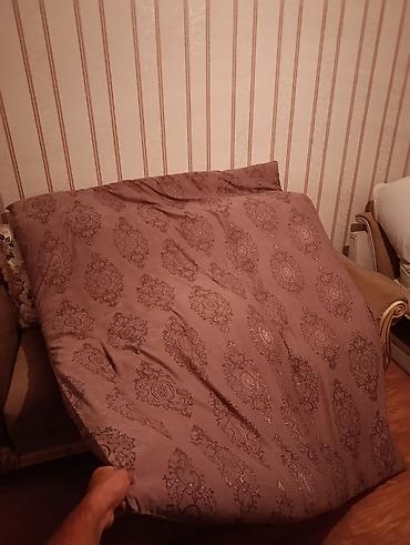 2 neferlik taxt doweyi ela veziyyetdedir.yunu tezedir.zeng catmasa