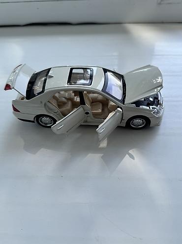 оюнчук машине: Машинка Toyota Crown Игрушечная машина тойота краун Открываются все — 3