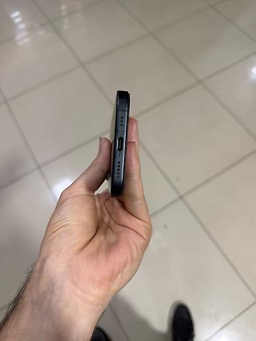 iphone 3: IPhone 15, 128 GB, Qara, Face ID — 6