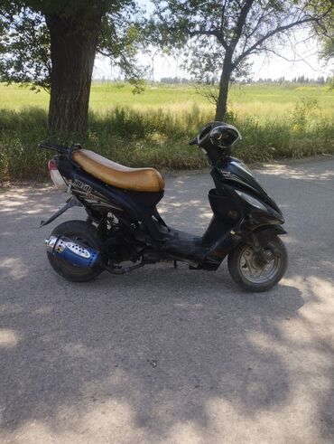 продажа мотоциклов в бишкек: Скутер Yamati, 90 куб. см, Бензин