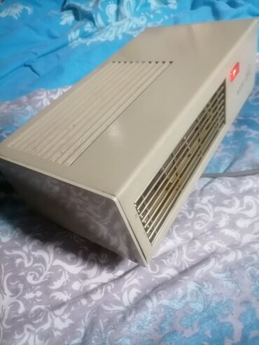 Kaloriferi: Grejalica AEG duvaljka 2000 W u metalnom okviru. Teška. Dobra — 7