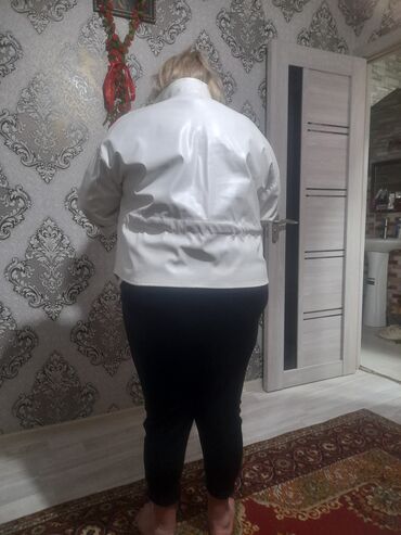 Kurtkalar: Nazik deri kurtka. temiz deridi turkiyeden alinib. az geyinilib. yeni