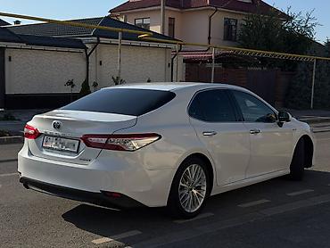 voxy noah: Toyota Camry: 2018 г., 2.5 л, Вариатор, Гибрид, Седан — 4