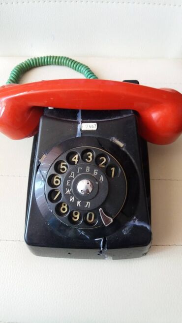 коллекционное: Продам раритетный телефон 1967 года выпуска- нужен ремонт корпуса