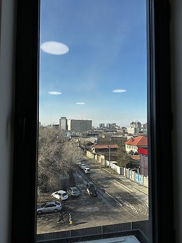 Аренда офисов: Аренда офисов, 65 м², В бизнес центре, С отдельным сан узлом, С системой безопасности, С юридическим адресом — 9