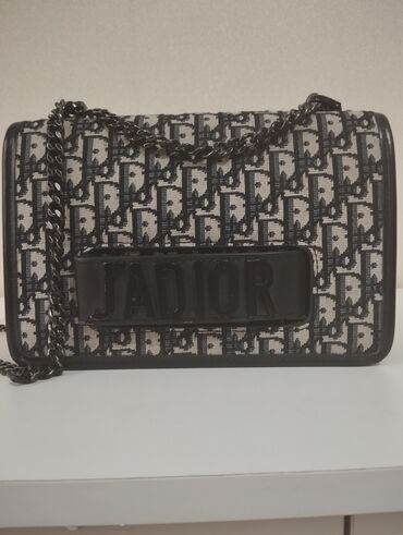 Donlar: SUMKA DİOR alınıb 120 azn — 12