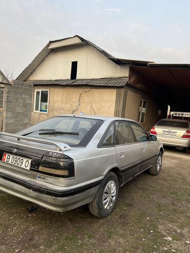 Mazda: Mazda 626: 1991 г., 2 л, Механика, Бензин, Хэтчбэк — 9