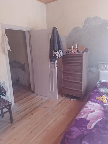 şəki ev: 3otaqlı ev (studia tipli mətbəxli) - Plan: girişdə birgə mətbəx–qonaq — 2