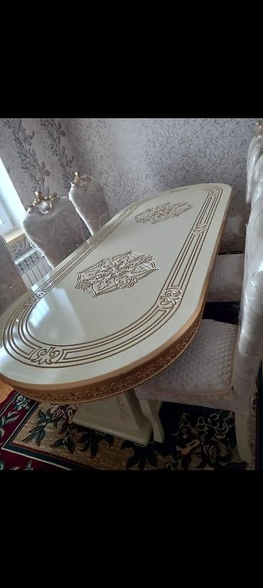 Qonaq otağı üçün, Yeni, Açılmayan, Oval masa