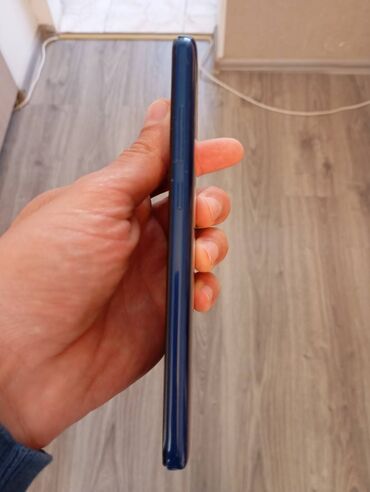 Apple iPhone: Bütün gördüyünüz telefonlar birlikdə satılır və qiyməti toplam 100 -da lalafo.az — 7 Apple iPhone: Bütün gördüyünüz telefonlar birlikdə satılır və qiyməti toplam 100 — 7