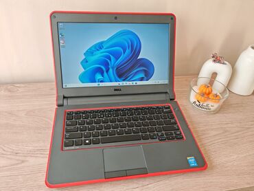 Dell: Intel Core i3, 8 GB OZU, 13.3 " — 1