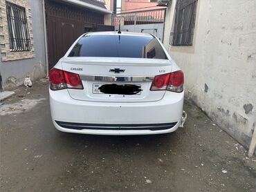 Chevrolet: Chevrolet Cruze: 1.4 l | 2012 il 232525 km Sedan — 4