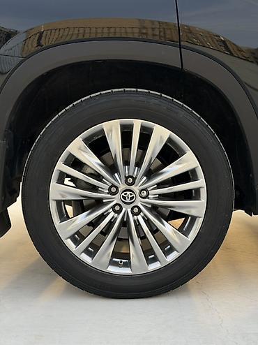 Toyota: Toyota Highlander: 2020 г., 2.5 л, Автомат, Гибрид, Внедорожник — 11