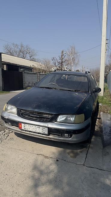 салквн тор: Toyota Caldina: 1994 г., Автомат, Бензин, Универсал — 5