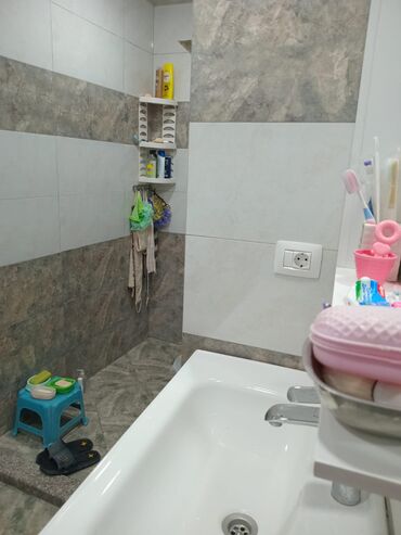 Həyət evləri və villaların satışı: Əmircan qəs. 4 otaqlı, 200 kv. m, Yeni təmirli — 28