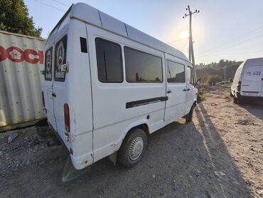 девевые машины: Mercedes-Benz Спринтер: 1993 г., 3 л, Механика, Дизель, Бус