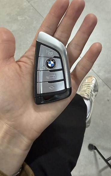От x5 g05 2021 Смарт‑ключ BMW (брелок дистанционного управления) - at lalafo.kg От x5 g05 2021 Смарт‑ключ BMW (брелок дистанционного управления) -