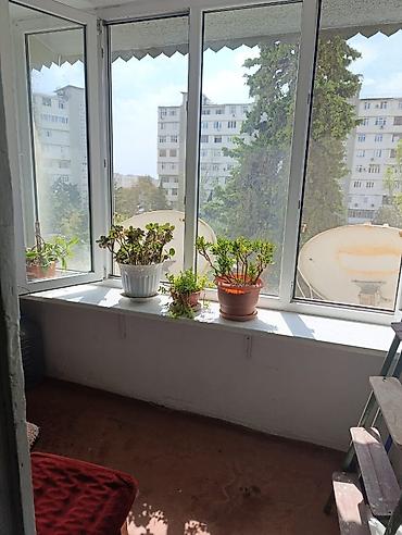 güneşli: 5 mərtəbəli binanın 4-cü mərtəbəsində yerləşən əla 3 otaqlı mənzil — 4