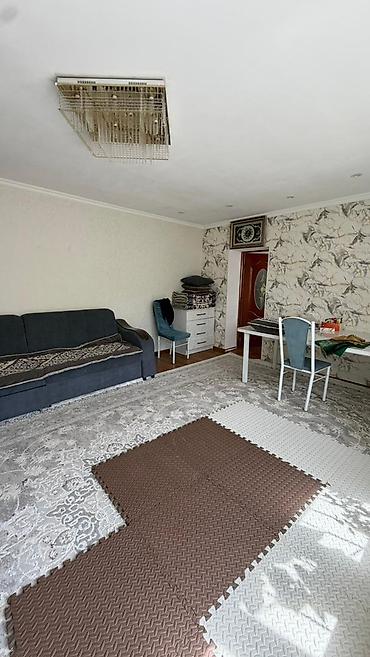 Продажа полдома: Срочно продаётся полдома 🏠 📍Пишпек 📐3 комнаты 90м2 Участок 3.5 по — 2