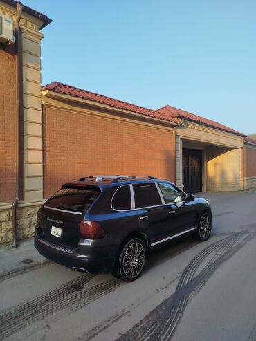 Porsche: Porsche Cayenne: 4.5 l | 2004 il 242000 km Ofrouder/SUV — 5