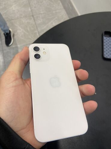 Apple iPhone: IPhone 12, Б/у, 128 ГБ, Белый, Защитное стекло, Чехол, 80 % — 1