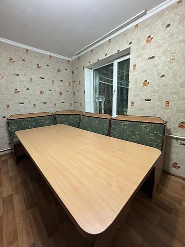 silver kitchen: Кухонный уголок с большим обеденным столом Комплектация: - Угловая — 1