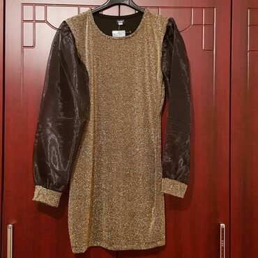 new yorker vrsac: M (EU 38), color - Gold, Evening, Long sleeves