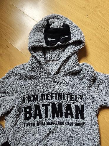 creatory jeans: Plišana BATMAN dukserica s kapuljačom velicine M - Materijal: mekana — 4