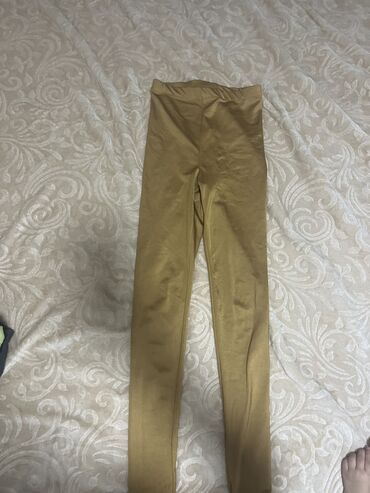 pantalone i patike: S (EU 36)