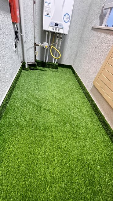 Süni güllər: Qi̇ymətlər 10 azn başlayir depodan bir başa satiş suni̇ qazonlar — 10