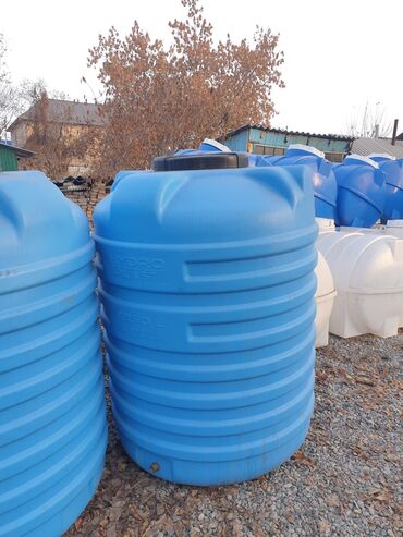 цистерна для полива: Пищевая емкость Новая 3слоя 1250 литров Производство Узбекистан