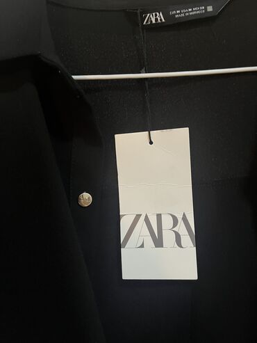 Səsgücləndiricilər, qulaqlıqlar və mikrofonlar: Zara teze etiketli don, M razmer

balon etek (içe qatlanmış)modelidir — 17