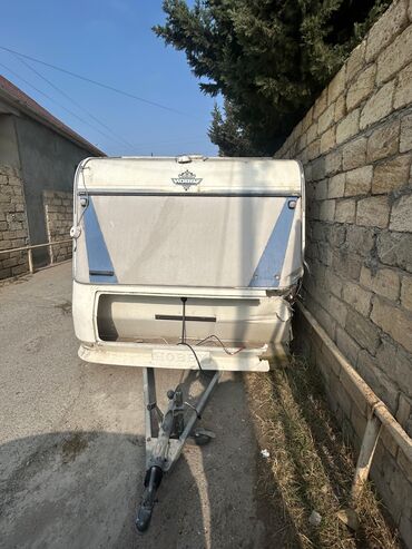 Qoşqular: Hobby De Luxe qoşqu karvan Xarici xüsusiyyətlər: - Marka/model: Hobby — 2