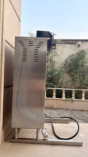Restoran, kafe avadanlığı: Doner aparati 
7kq qeder goturur — 2