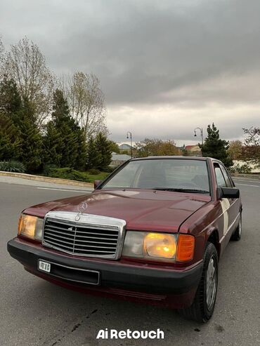 Mercedes-Benz: Mercedes-Benz 190 (W201) sedan - Kuzov: 4 qapılı sedan, bordo rəng - — 3