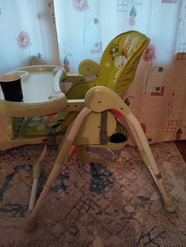 стол и стульчик для ребенка: Очень в хорошем состоянии. качество хорошее, с рождения до 3 или 4лет