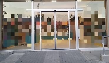 Alüminium fotosel qapılar. 6 aydır qoyulub. İdeal vəziyyətdədir. 1 lalafo.az -da Alüminium fotosel qapılar. 6 aydır qoyulub. İdeal vəziyyətdədir. 1