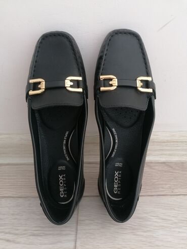 скидки на обувь бишкек в Кыргызстан | Автозапчасти: Туфли, 36, цвет - Черный
