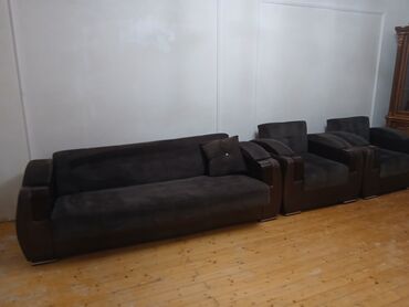Kreslolar: İşlənmiş, Divan, Divan, Bazalı, Açılan
