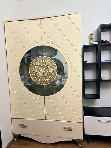 İşlənmiş, Oval masa, 6 stul lalafo.az -da İşlənmiş, Oval masa, 6 stul