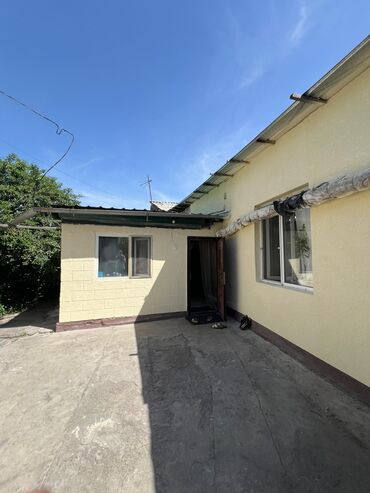 Агентство недвижимости: Полдома, 60 м², 3 комнаты, Собственник, Косметический ремонт