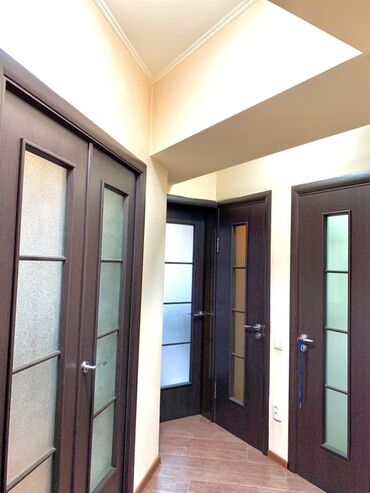 Посуточная аренда квартир: 1 комната, Душевая кабина, Постельное белье, Кондиционер — 10