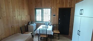 Продажа коттеджей и домов: Продается новый коттедж, состоящий из двух номеров, в каждом номере — 7